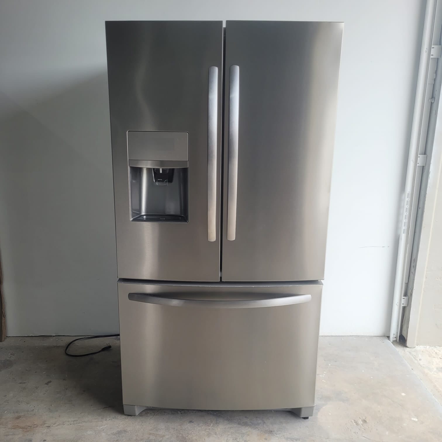 Frigidaire-French-Door-Stainless-Steel-Refrigerator Frigidaire-French-Door-Stainless-Steel-Refrigerator